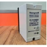 VR8304M4804  Honeywell flame controller  